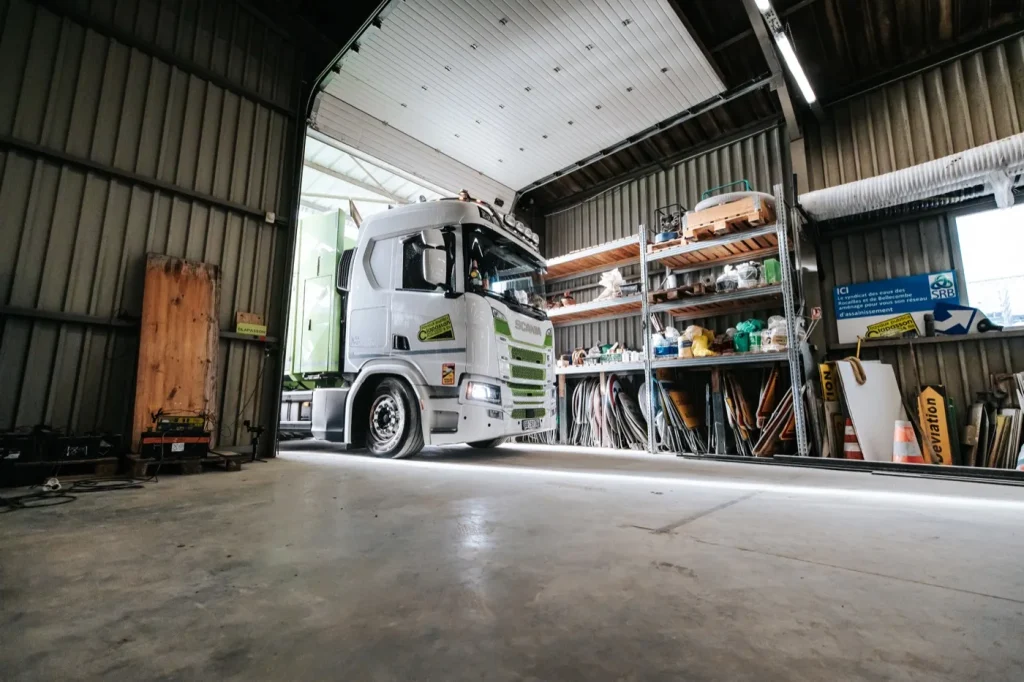 Hangar pour camion clapasson Haute-Savoie